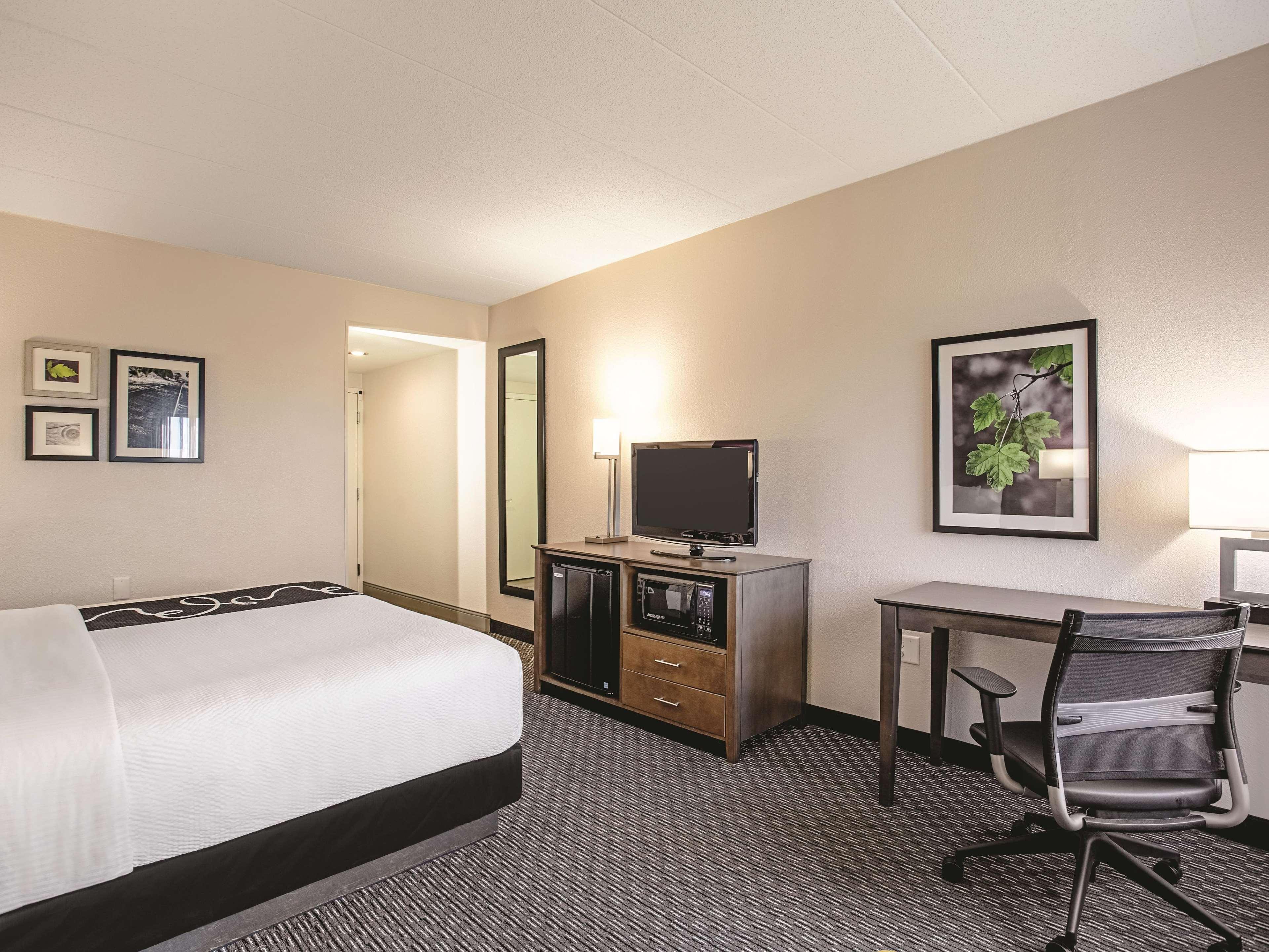 La Quinta By Wyndham Baltimore N / White Marsh Екстер'єр фото
