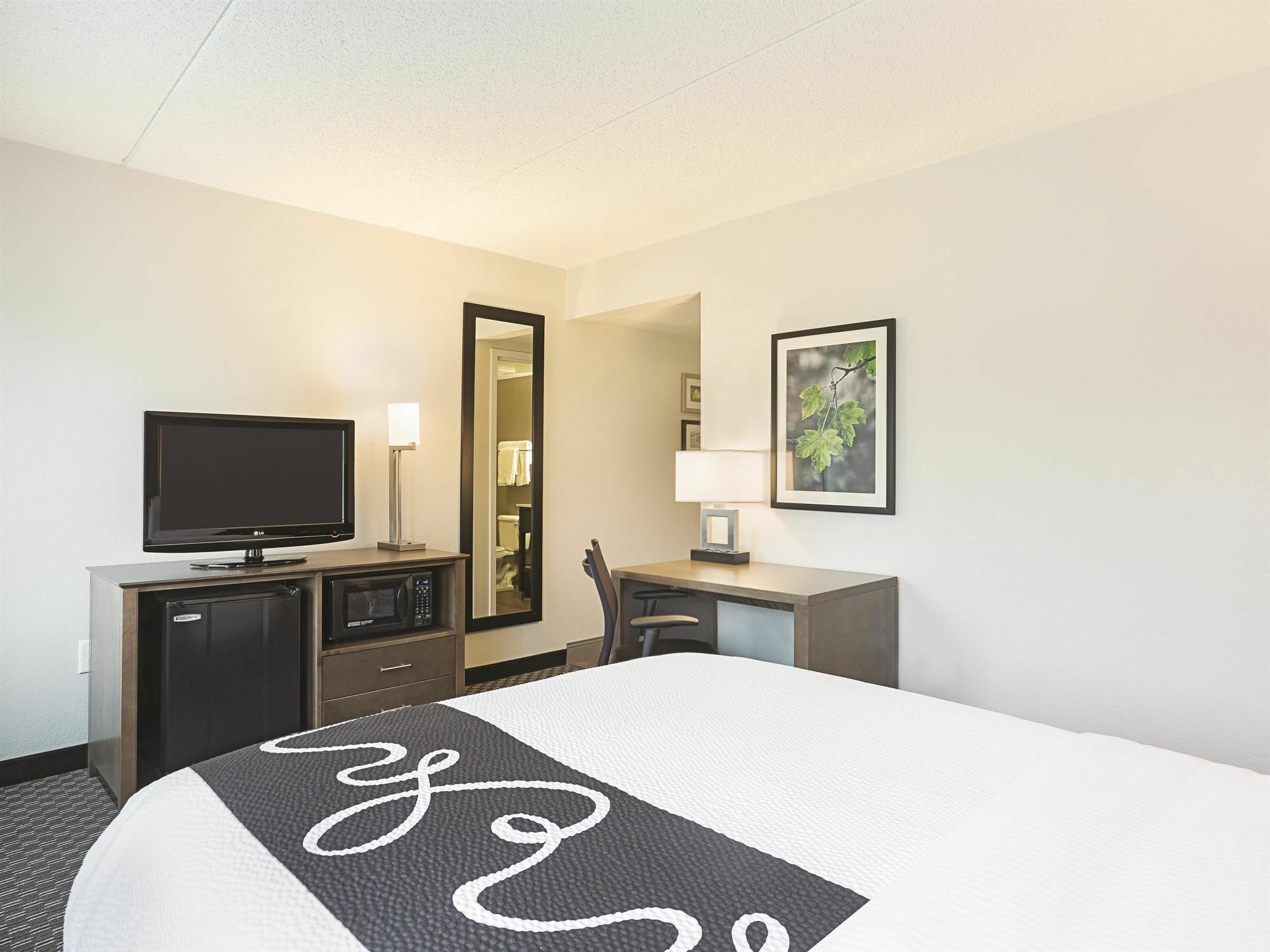 La Quinta By Wyndham Baltimore N / White Marsh Екстер'єр фото
